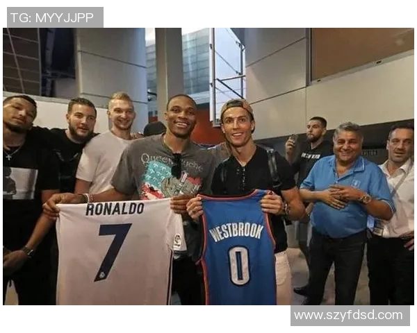 足球明星同框瞬间壁纸分享让你与偶像亲密接触尽享足球魅力与激情